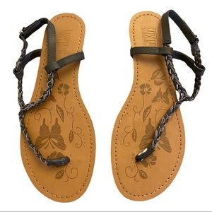 Mix No 6. Size 8. Color grey/silver.